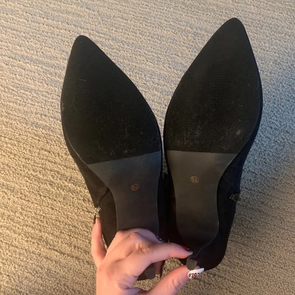 Lulu’s black fringe booties - Picture 5 of 6